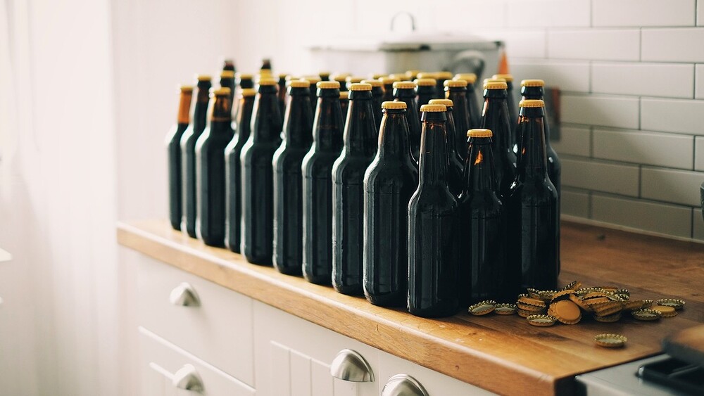 Alkohol / Pexels/Pixabay TelefonSeelsorge OÖ bietet alkoholkranken Menschen Hilfe ohne Scham